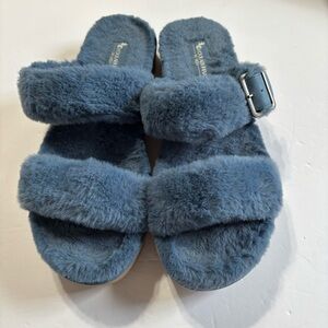 Koolaburra Blue Plush Slippers
